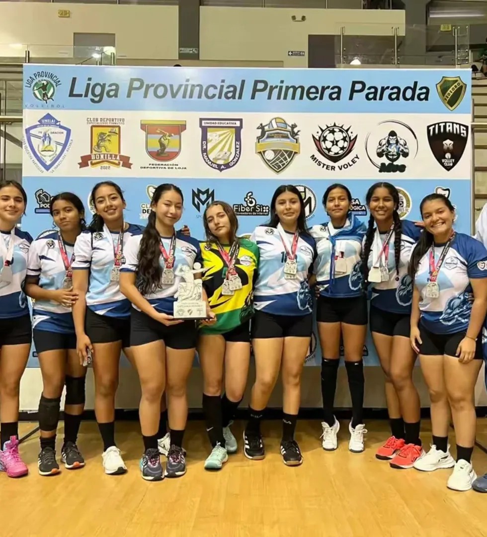 Equipo femenino juvenil de Machala Voley Club